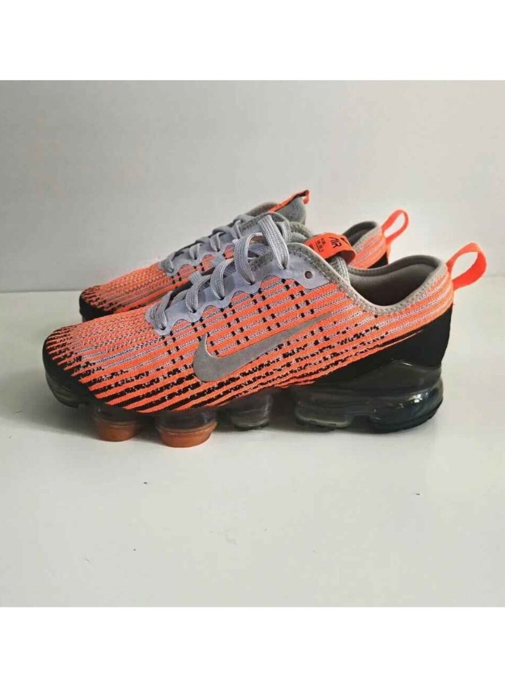 Nike Air VaporMax FlyKnit Sneakers